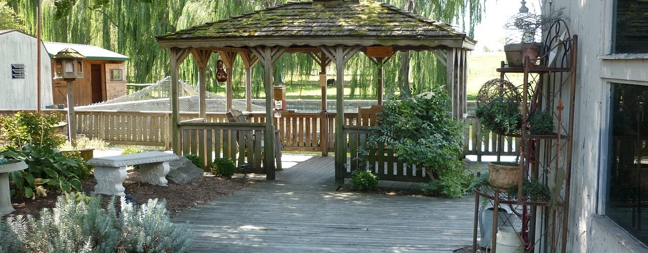 La règlementation concernant l'installation de gloriette et kiosque de jardin